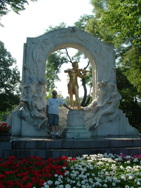 Wiede - Park Miejski - pomnik Johanna Straussa